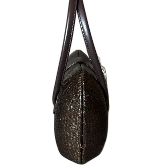 Le Sac Kultura Oval Bunyan Handbag with Leather Strap and Clasp - Picture 4 of 10